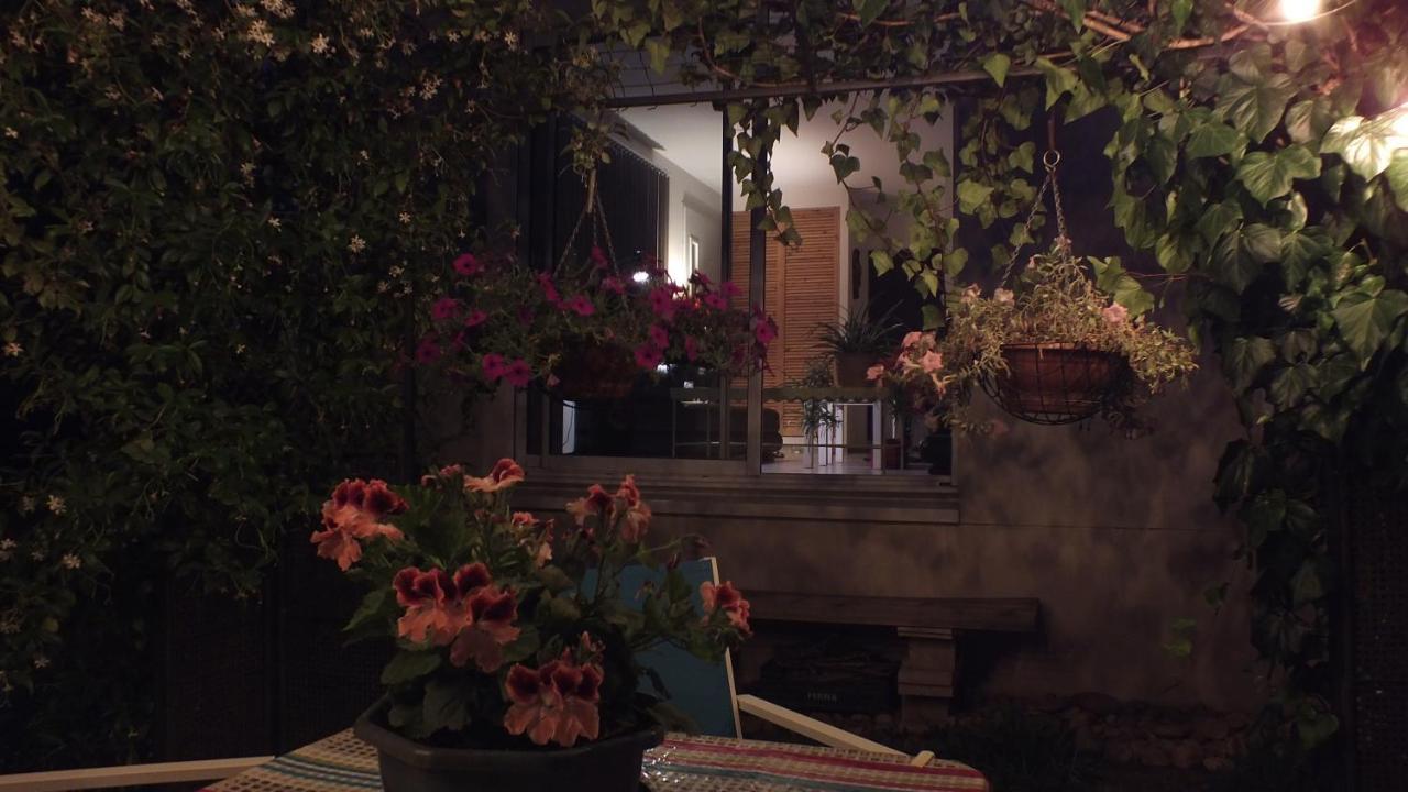 Вилла La Maison Sous L'Olivier Morieres-les-Avignon Экстерьер фото