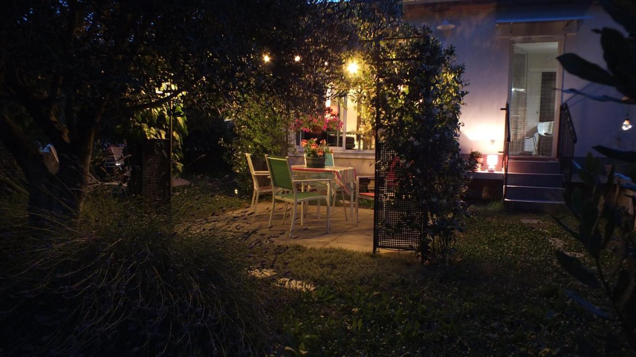 Вилла La Maison Sous L'Olivier Morieres-les-Avignon Экстерьер фото