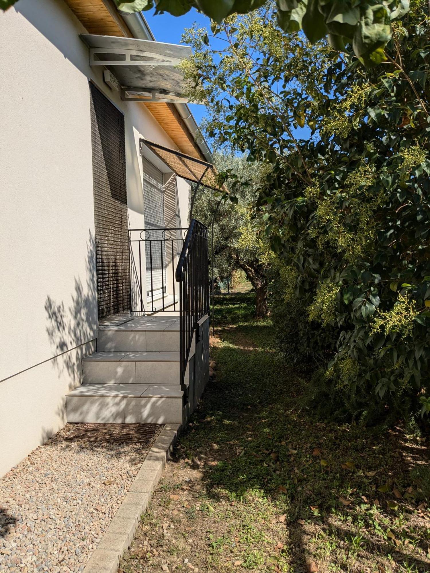 Вилла La Maison Sous L'Olivier Morieres-les-Avignon Экстерьер фото